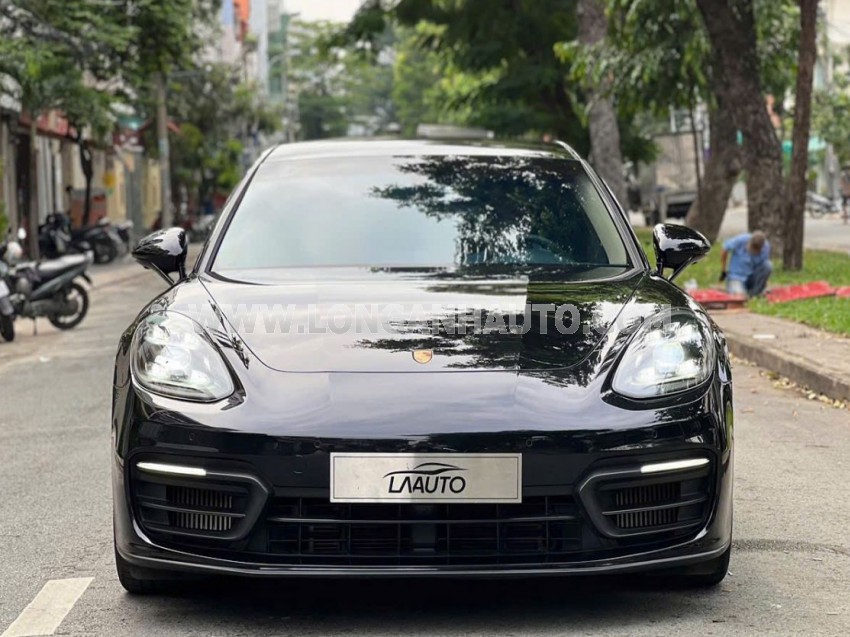 Porsche Panamera Platinum Edition