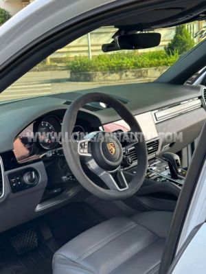 Xe Porsche Cayenne Coupe Platinum Edition 2023