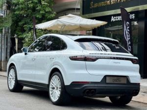 Xe Porsche Cayenne Coupe Platinum Edition 2022