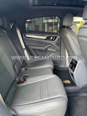 Xe Porsche Cayenne Coupe Platinum Edition 2022