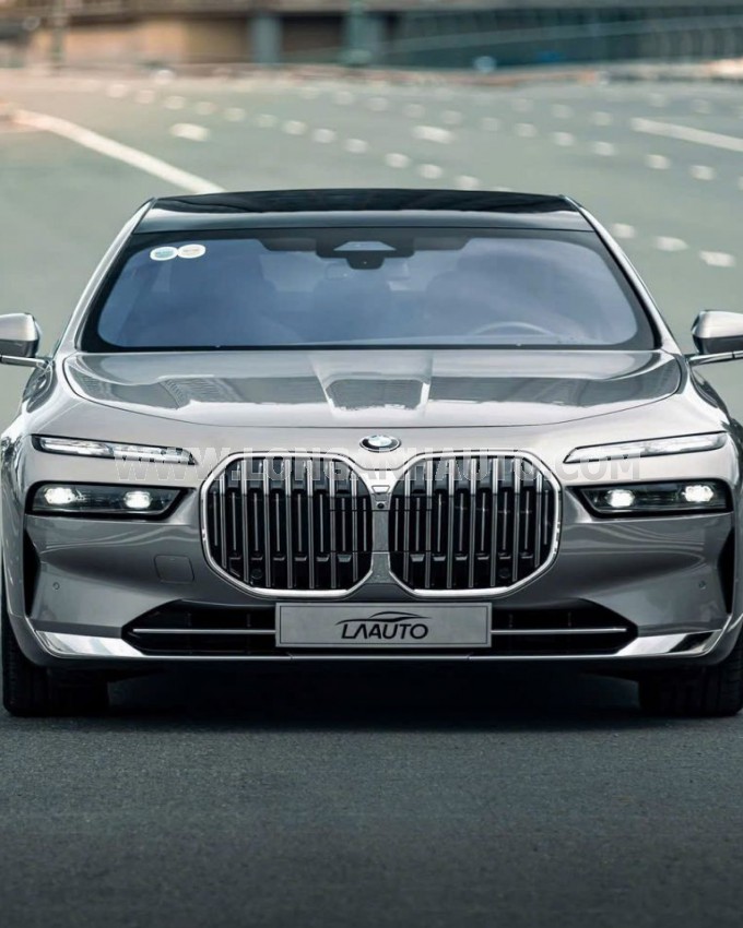 BMW 7 Series 740i Pure Excellence