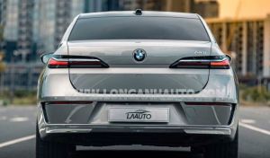 Xe BMW 7 Series 740i Pure Excellence 2024
