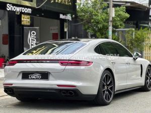 Xe Porsche Panamera 3.0 V6 2017