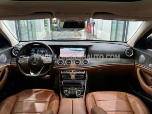 Xe Mercedes Benz E class E300 AMG 2019