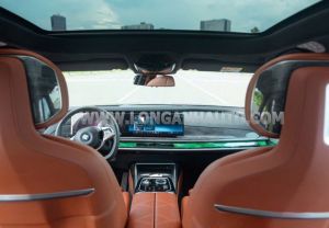 Xe BMW 7 Series 740i Pure Excellence 2024