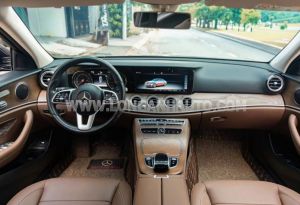 Xe Mercedes Benz E class E200 2020