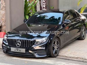 Xe Mercedes Benz E class E300 AMG 2020