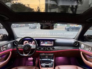Xe Mercedes Benz E class E300 AMG 2020