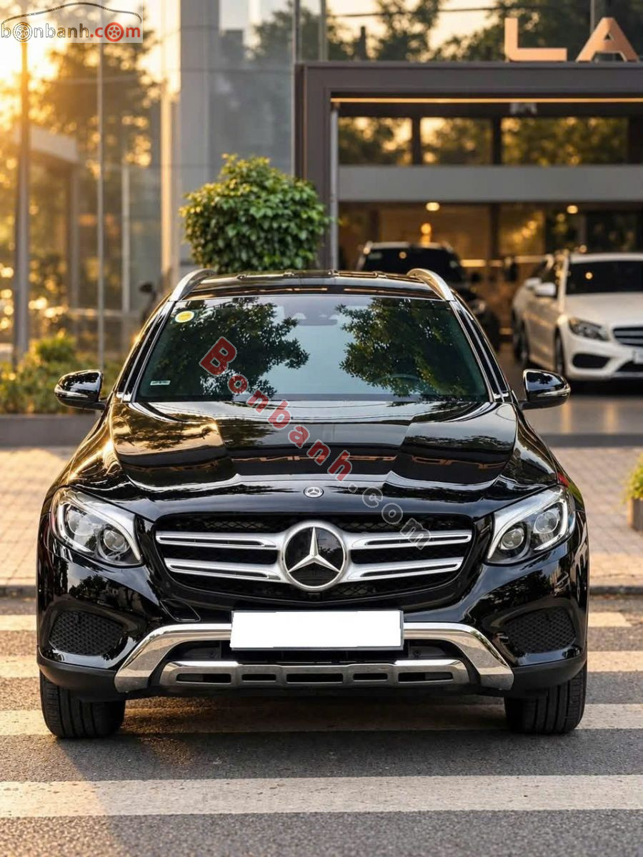 Xe Mercedes Benz GLC 250 4Matic 2017